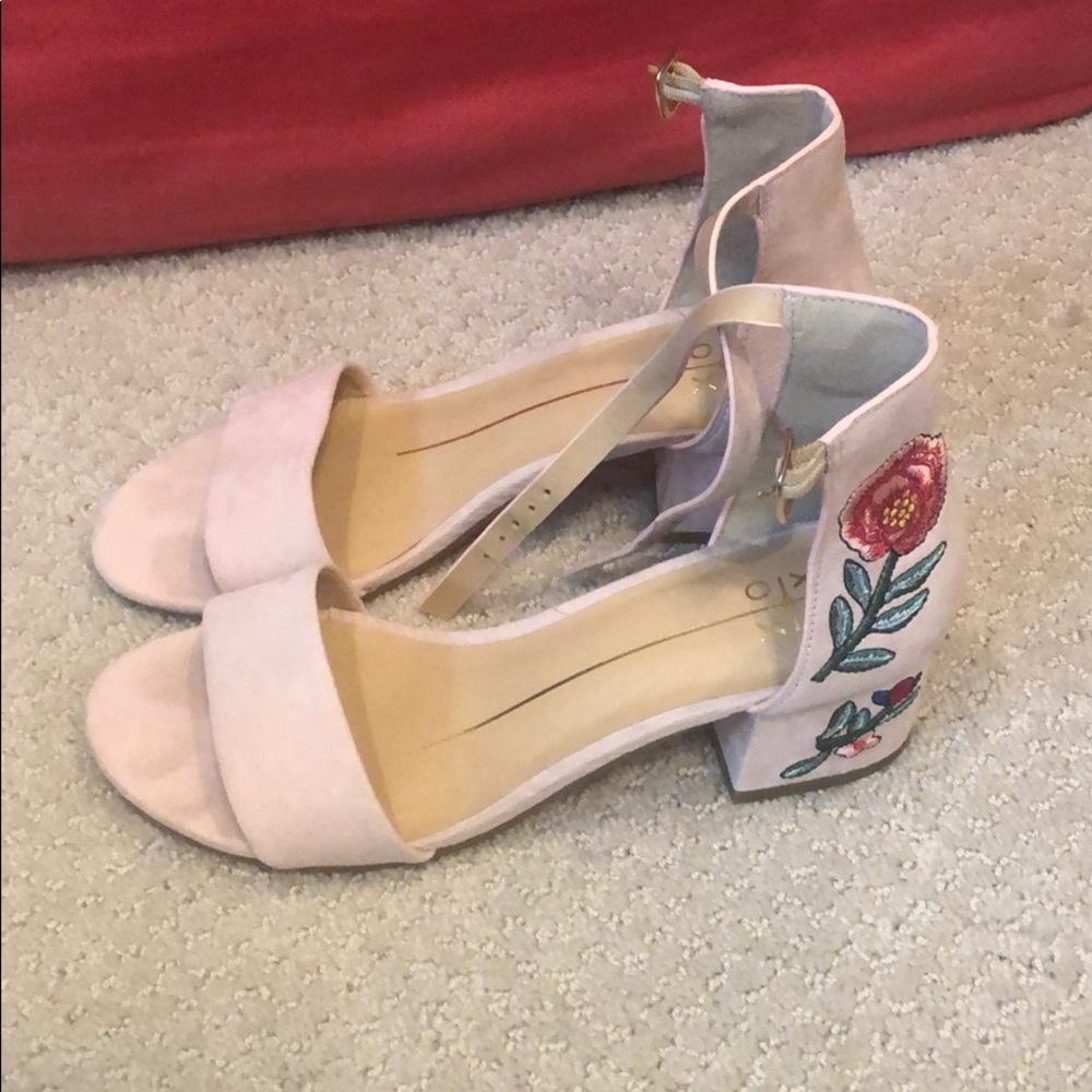 Pink suede mini heels